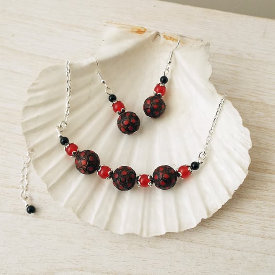 Red & Black Wood Onyx Jade Necklace & Earrings, Polka Dot Jewellery Set