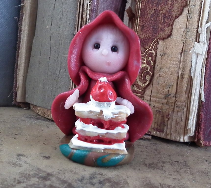 Tiny Garden Party Gnome 'Daphne' with cream cake OOAK Sculpt Ann Galvin