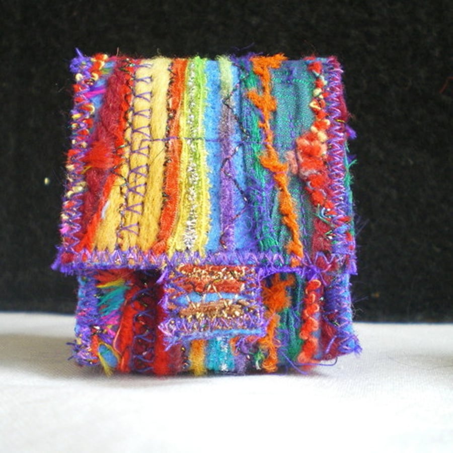 TREASURE CHESTS  Jewellery cases