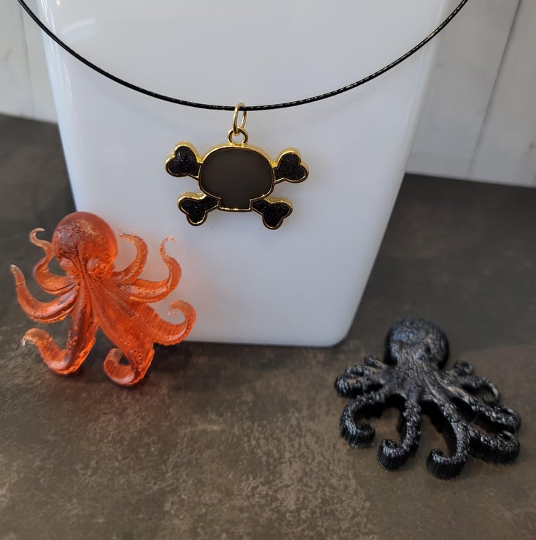 Jolly Roger Pirate Pendant