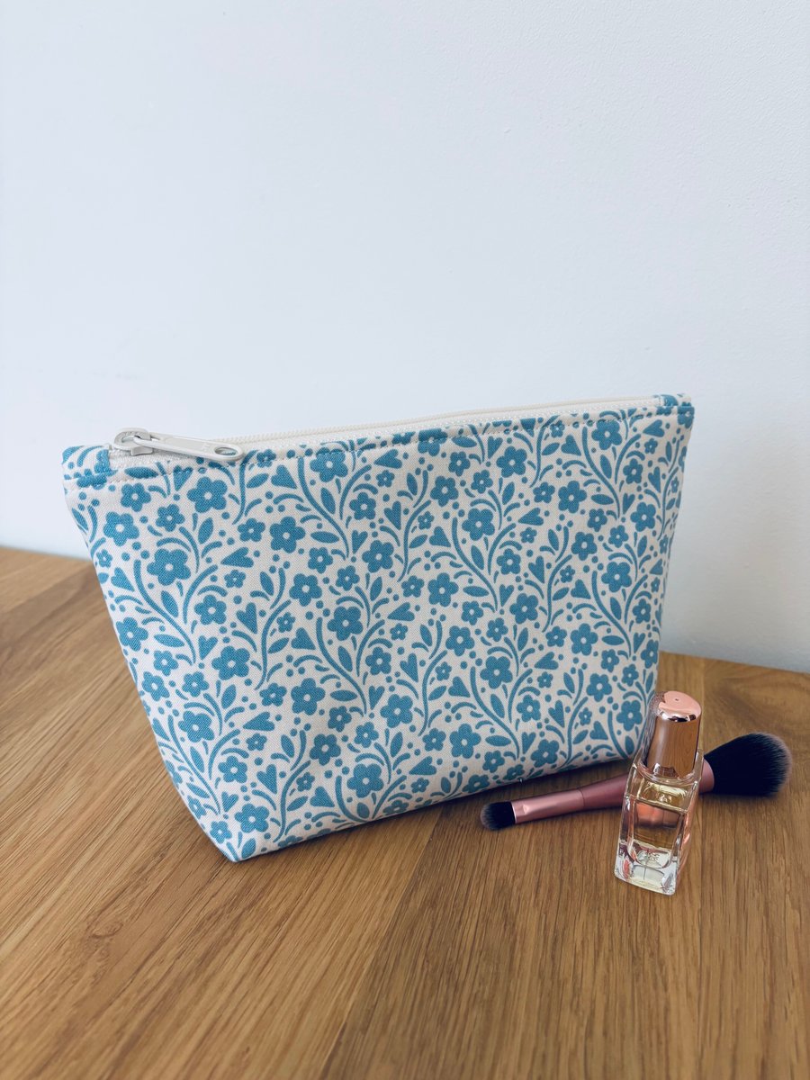 Make up bag, small toiletry bag, water resistant lining, in cream and blue
