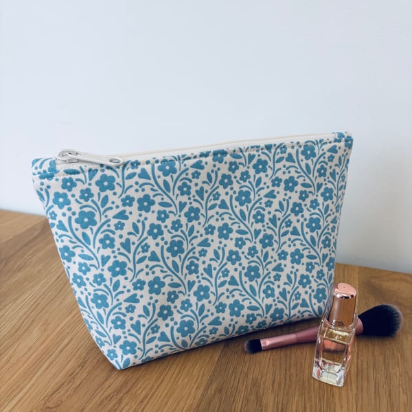 Make up bag, small toiletry bag, water resistant lining, in cream and blue