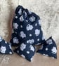 NAVY KITTENS  3  LITTLE BEAN BAGS RICE FILLED THROWING OR JUGGLING GAME & BAG