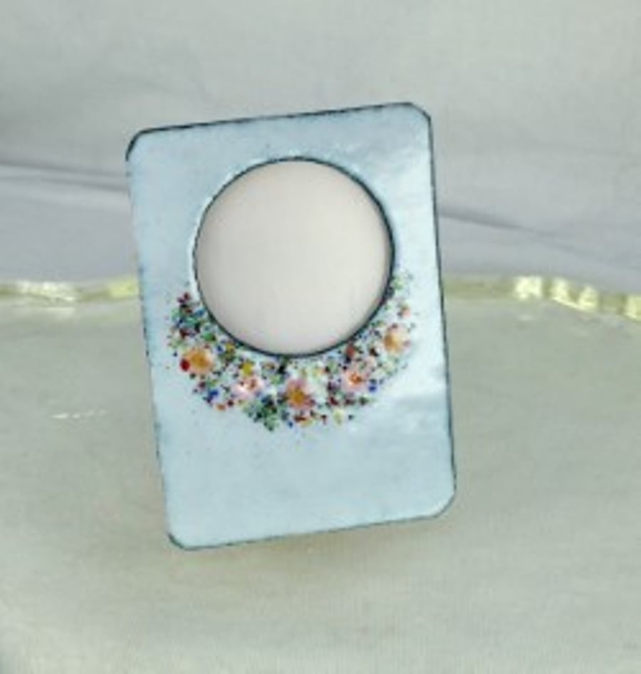 Enamelled photo frame in copper with molten glass flowers - Light grey