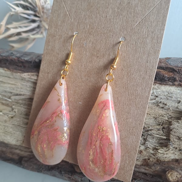 Dangle drop earrings
