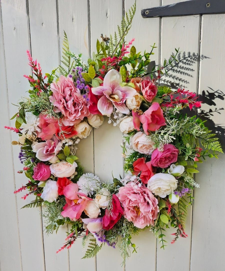 Summer Romance hot pink & milky white wreath 