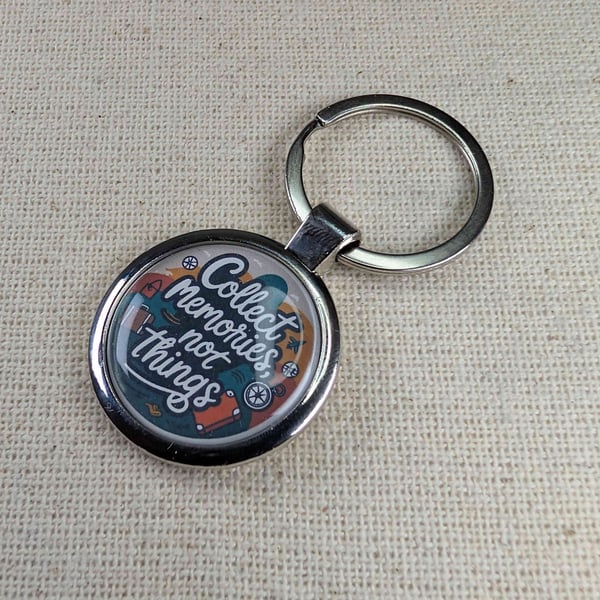 Collect Memories Not Things Keyring - Travel Themed - Large Resin Topped Keychai