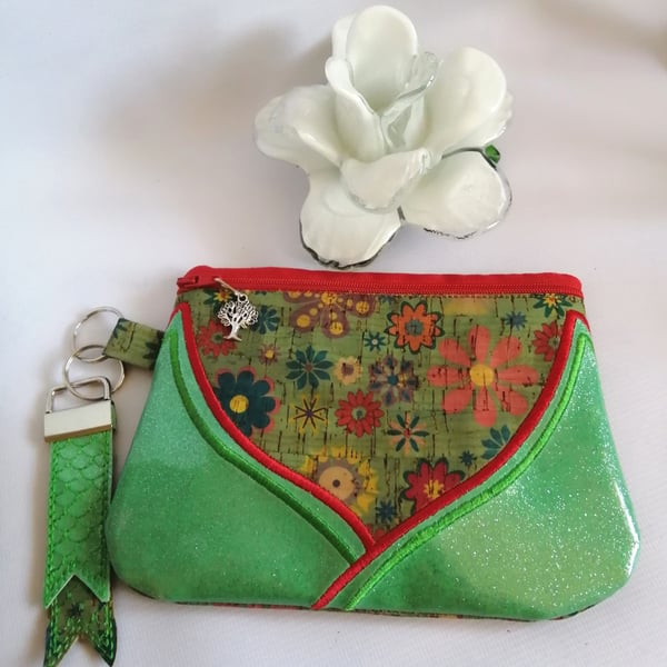 PATTERNED CORK FABRIC AND GREEN GLITTER VINYL BAG WITH MATCHING VINYL KEYFOB