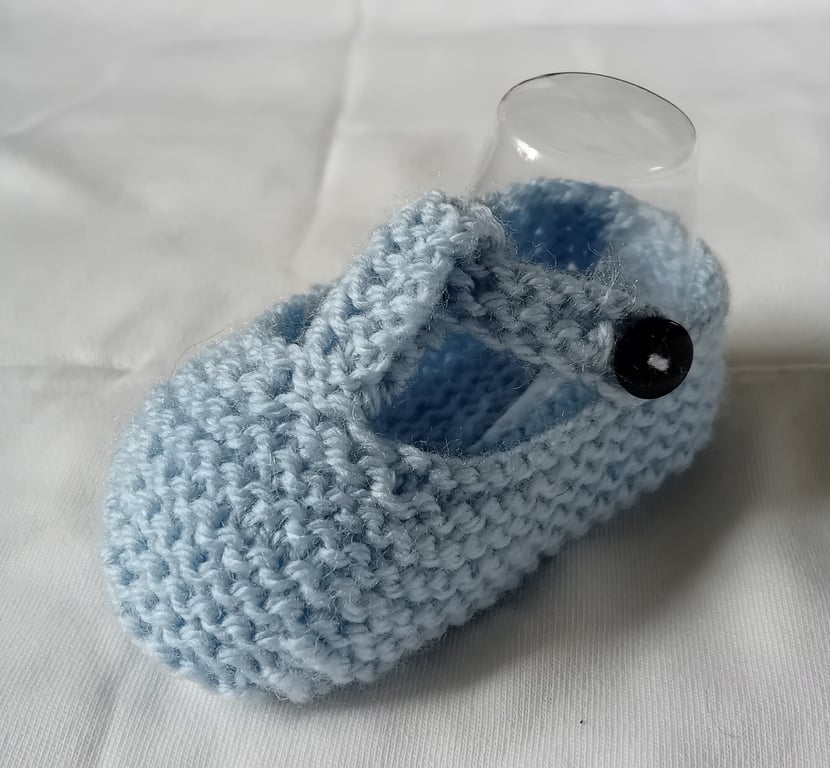Cute Hand Knitted Baby T-Bar Retro Shoes 0-3 months or 3-6 months
