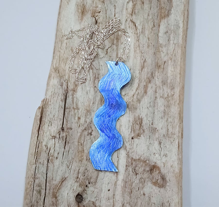  Handmade Coloured Titanium Wave Pendant- UK Free Post
