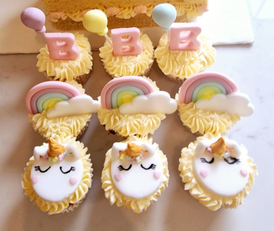 Edible unicorn cupcake toppers 