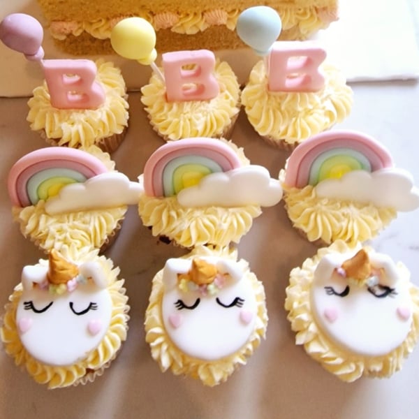 Edible unicorn cupcake toppers 