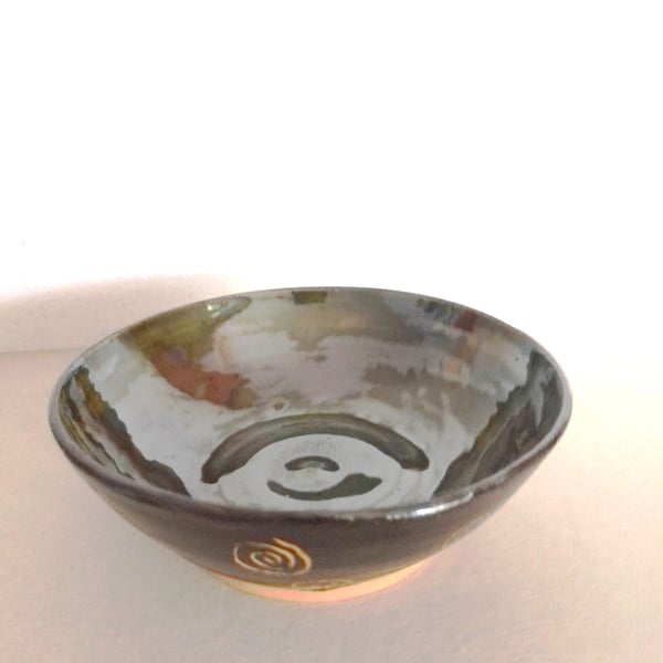 Ceramic brown swirl and lustre food serving bowl, Lustre pottery kitchen bowl