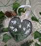 Snowdrop hand-painted Christmas slate heart decoration - Image 4