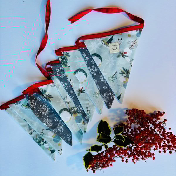 Christmas theme, fabric bunting - winter scene