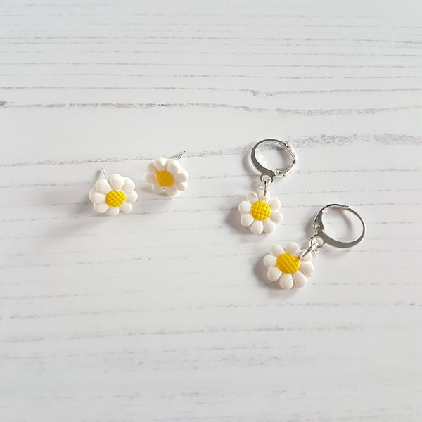 Daisy Earrings, spring, nature, flowers, mini hoop, stud CHOOSE YOUR STYLE