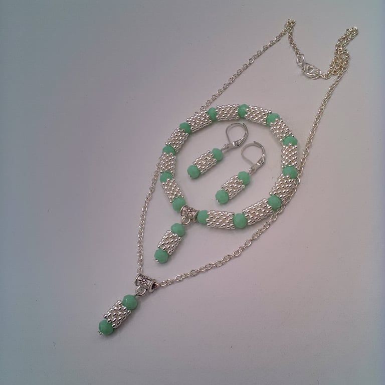Mint Green Faceted Beads and Silver Snowflake Spacers 3 Piece Jewellery Set