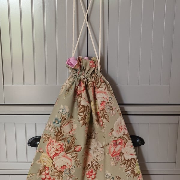 Drawstring lined bag, lined drawstring bag