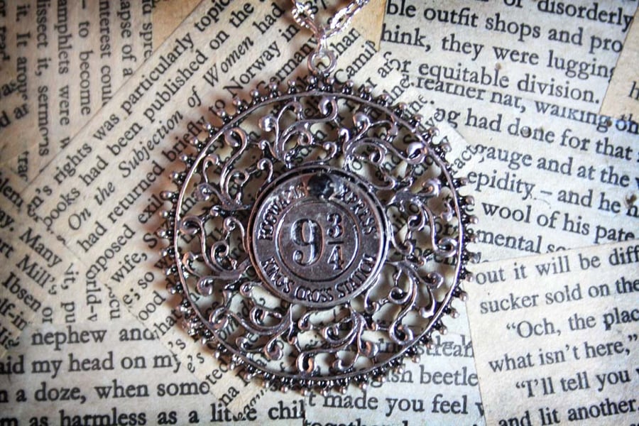 Kings Cross Station Platform Train Token Witch Wizard Silver Medallion Necklace