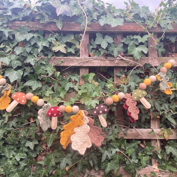 Crochet Oak Leaf and Felt Mushroom Garland 