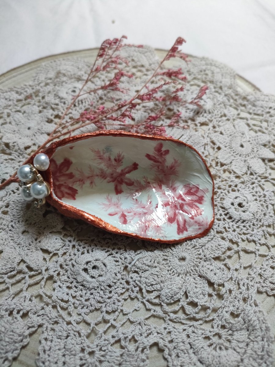 Oyster Shell Trinket Dish - Gift Boxed