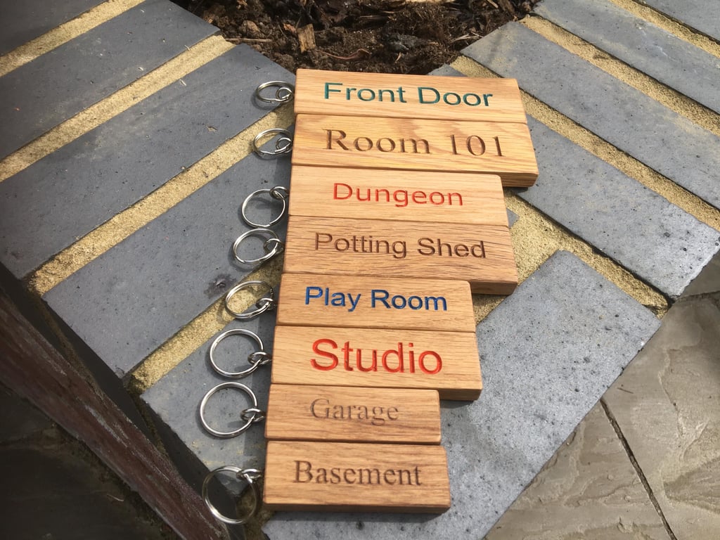 Engraved Oak Personalized Keyring - Hand Colored Custom Keychain