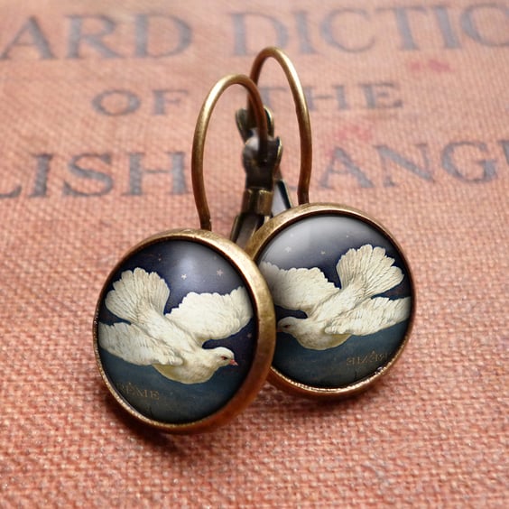 Vintage Dove Leverback Earrings (ER09)