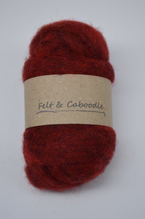 Carded corriedale wool colour mix, Poppy red