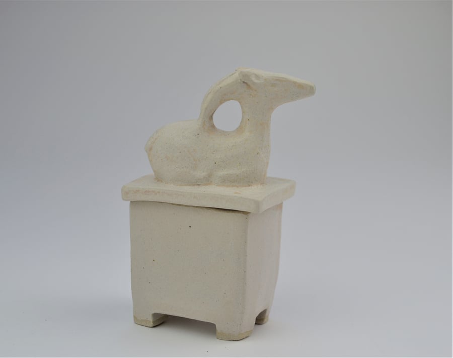 Lidded ceramic deer box