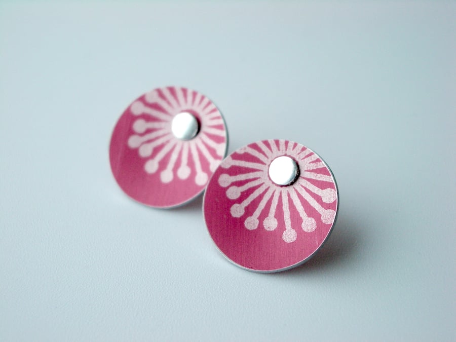  Burgundy studs earrings with starburst print