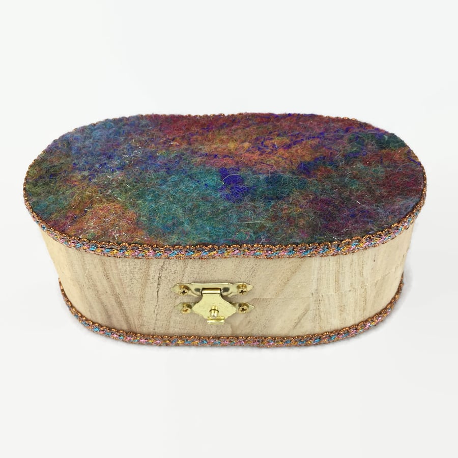Seconds Sunday - Sewing  box with multicoloured felt and integral pin cushion
