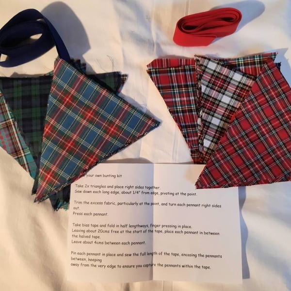 Make your own tartan bunting garland kits (2)