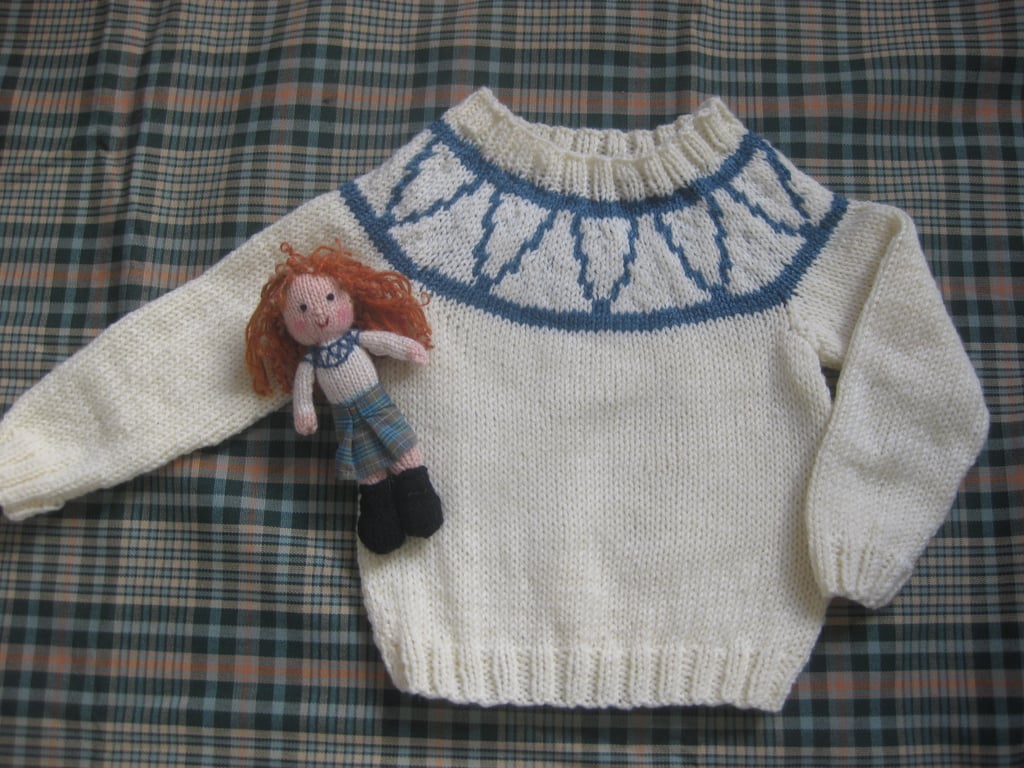 Katie Morag look alike jumper ,Scotland .4-5  years
