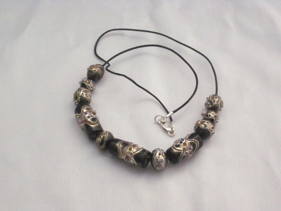Black decorated glass beads necklace (445)
