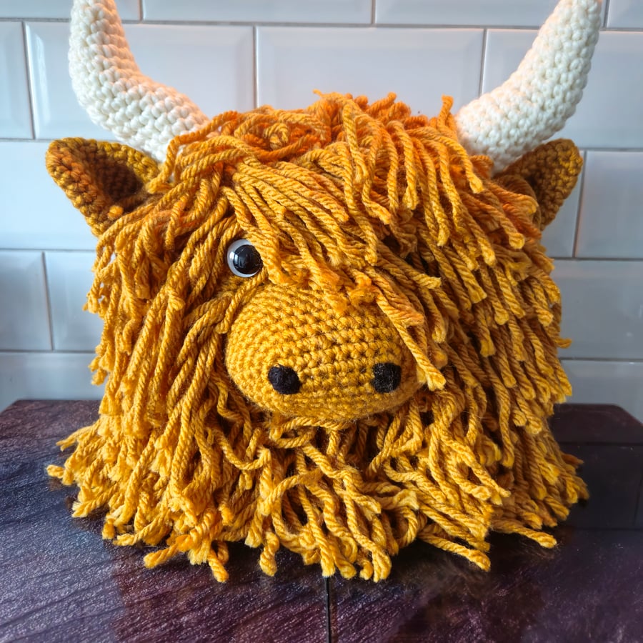 Highland Coo Crochet Cushion GOLD