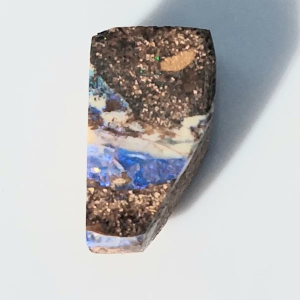 SANDSTONE PIPE BOULDER OPAL 