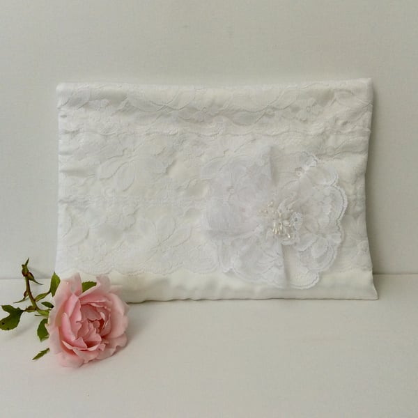 Large White zipped clutch, wristlet bag, lace, Wedding, special occasion 