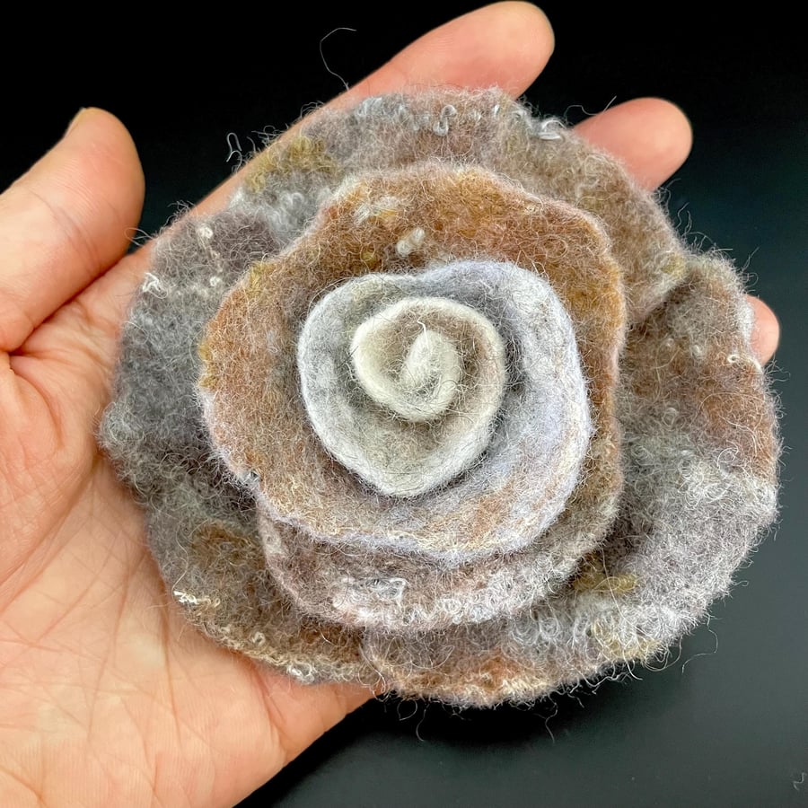 Felt Brooch Handmade Item Merino Wool Felt Unusual Jewellery Beige Rose Floral P