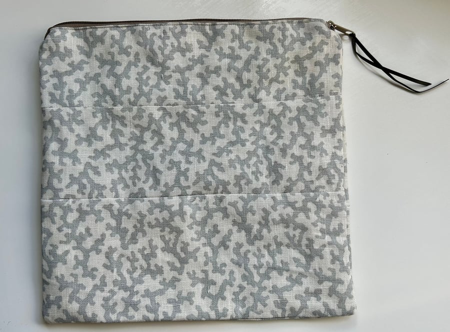 Knitting Project bag, project pouch, zipped pouch, crochet bag