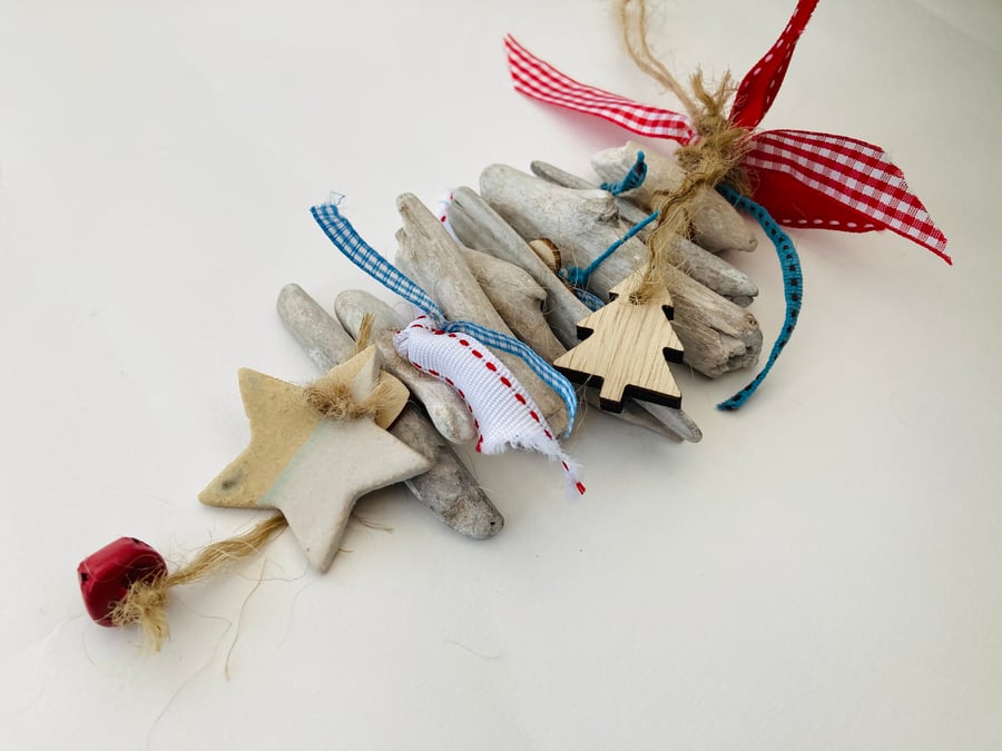 Driftwood christmas hanger, christmas hanger, home decor, handmade pottery