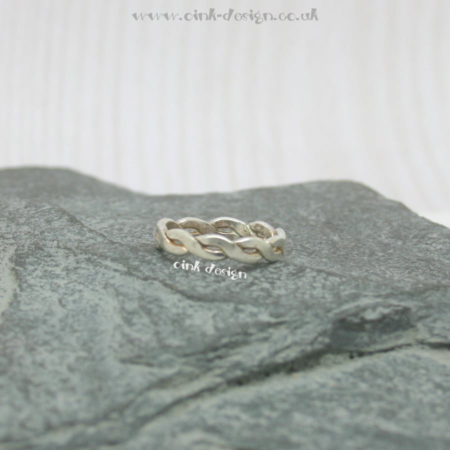 Sterling silver ring size K