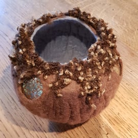 Chocolate medallion bowl