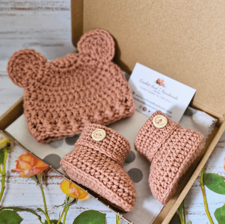 Teddy Crochet Baby Set – Booties and Beanie Hat, Newborn to 6 Months