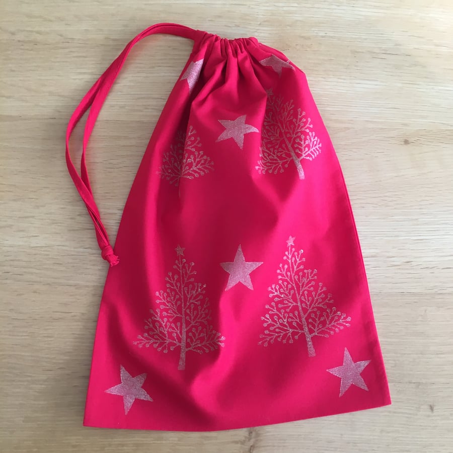 Christmas Medium Gift Bag - Christmas Trees and Stars 