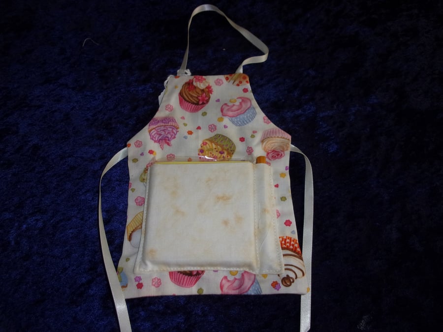 Apron with Note Pad