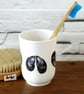 Toothbrush holder, mussel design, white ceramic, make-up brush, pencil pot - Image 6