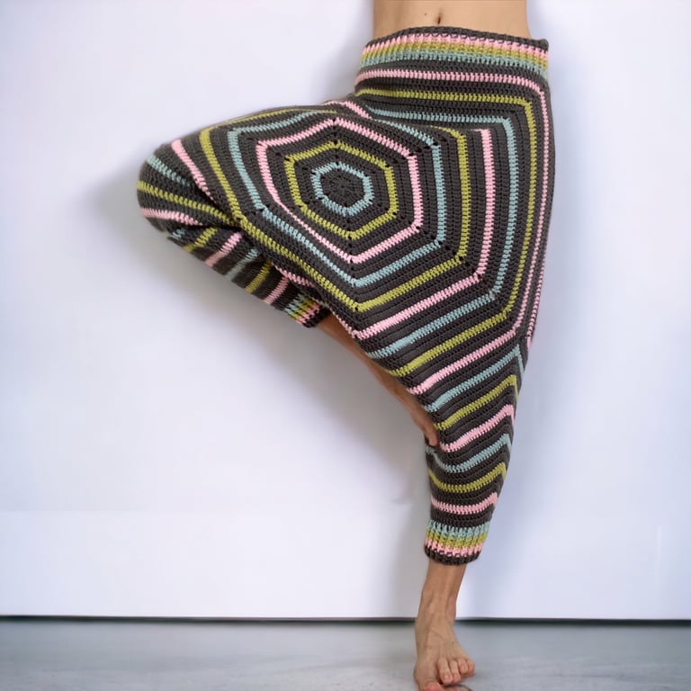 Crochet Harem - Yoga Pants 