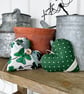 SALE 2026 - PAIR of LUCKY SHAMROCK FABRIC HEARTS - with lavender or padded - Image 4