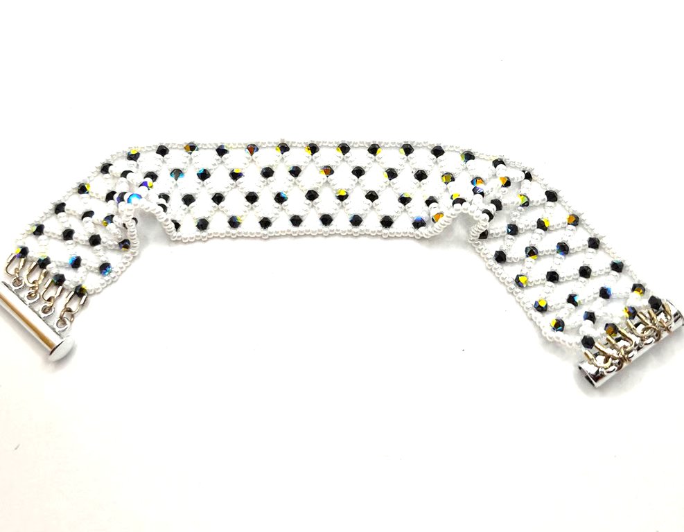 Netted bracelet made with seed beads and Swarovski crystals