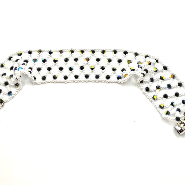 Netted bracelet made with seed beads and Swarovski crystals